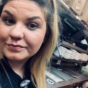 Meet your Posher, Chrissy